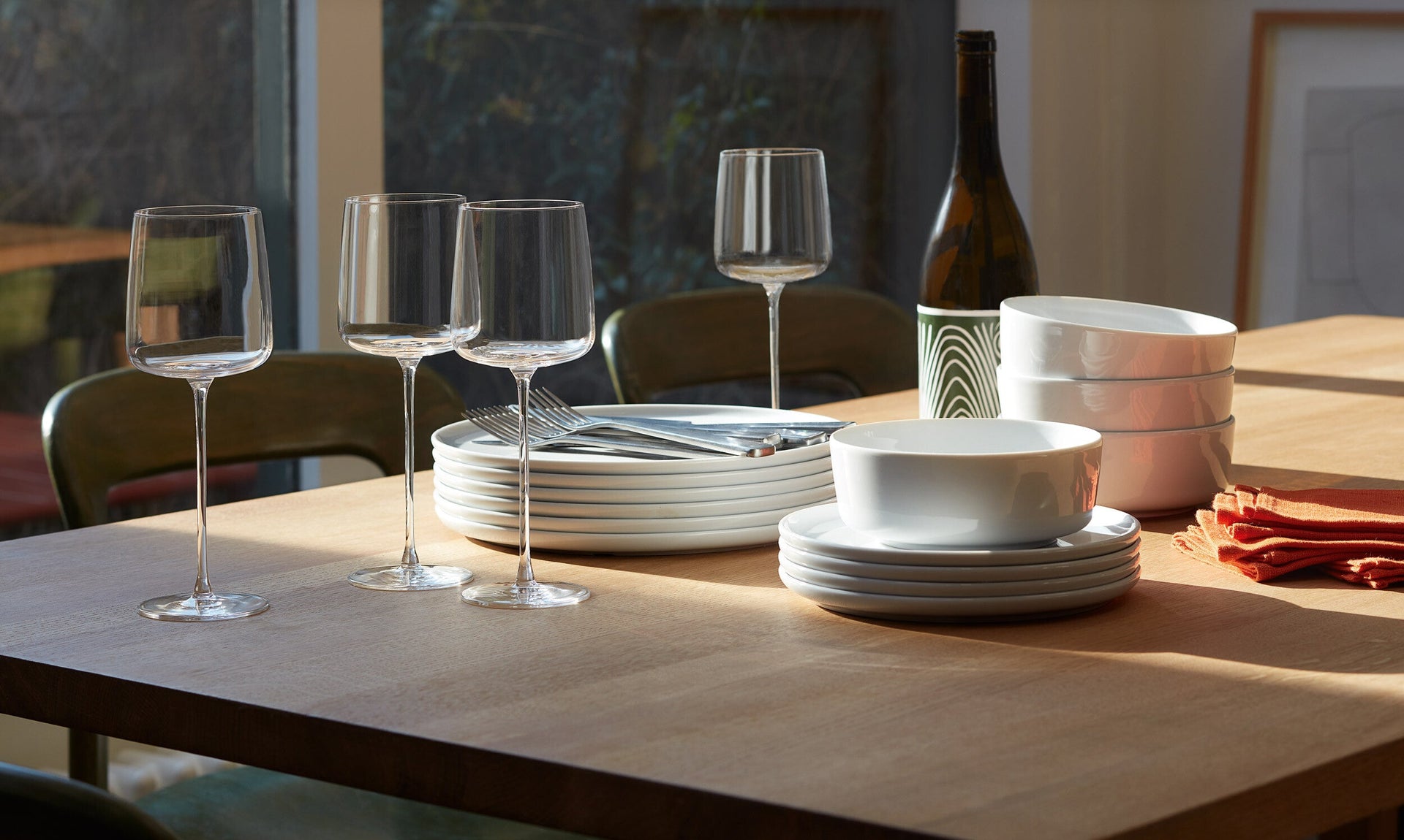 Dinnerware Bundle (18 Piece)