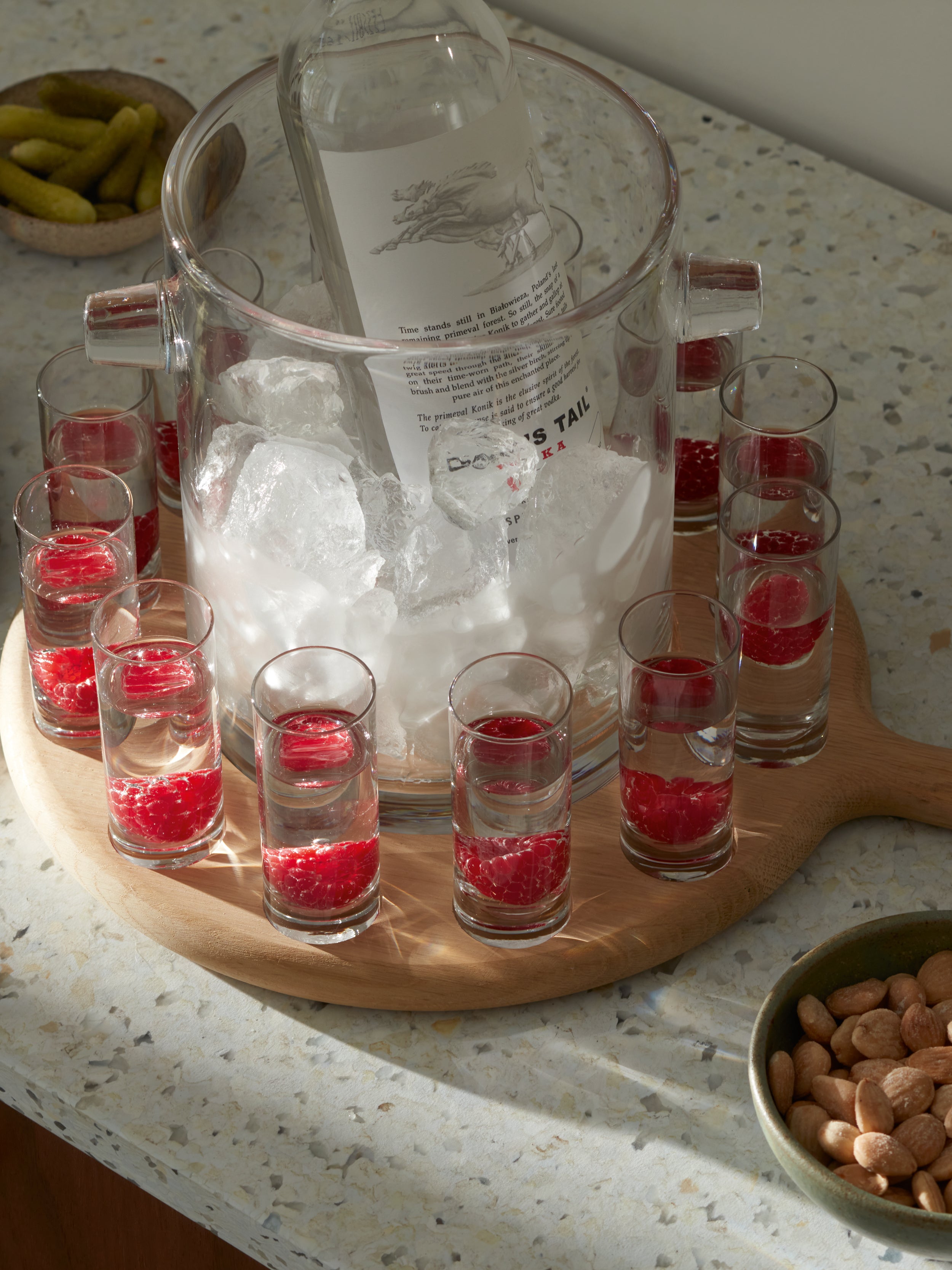 Paddle Vodka Serving Set & Oak Paddle - 90ml | LSA International