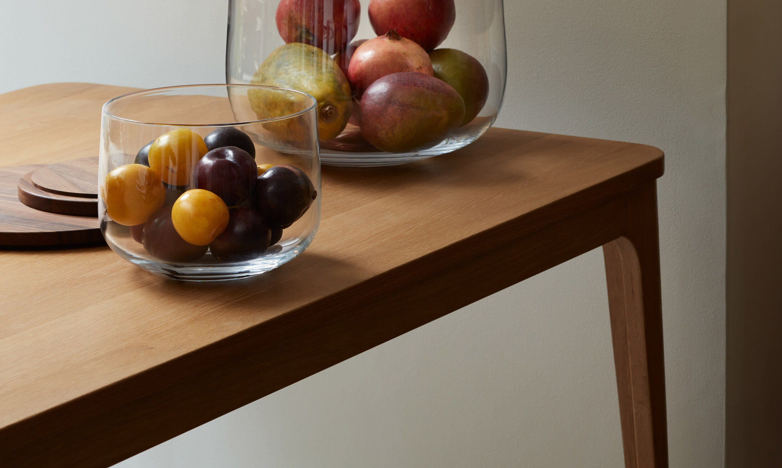 City Bowl & Walnut Lid | LSA International