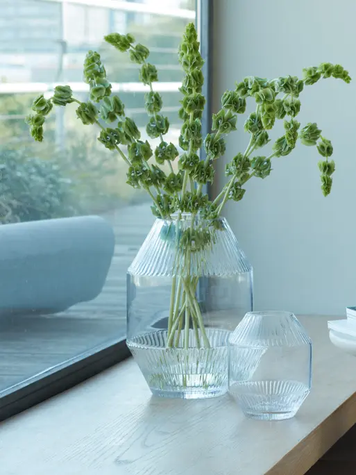 Vase H7.75in, Clear | Rotunda Collection | LSA Interior